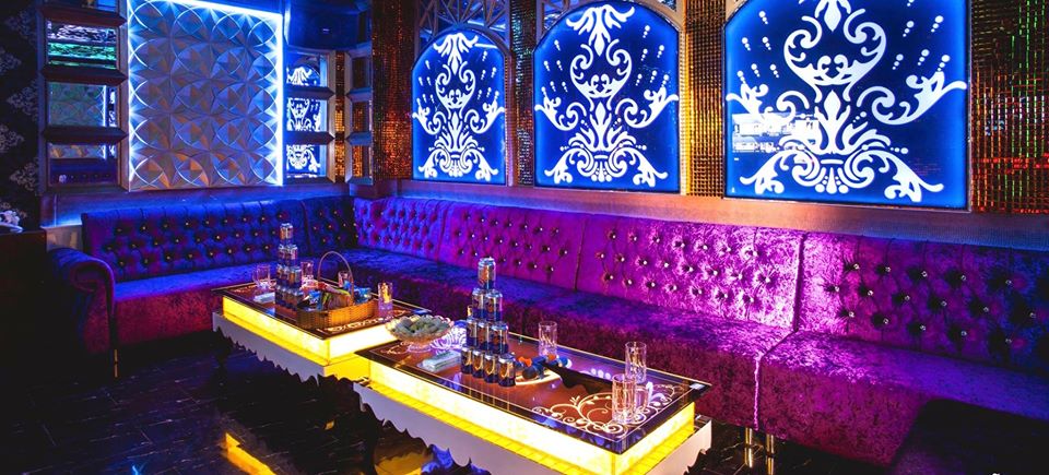 Hình các loại hộp đèn trang trí karaoke 6